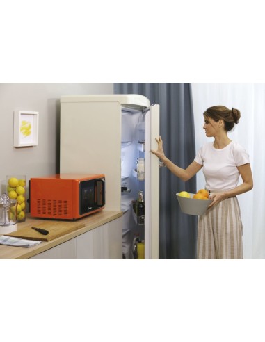 Candy Divo G20CO Superficie piana Microonde combinato 20 L 700 W Arancione