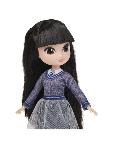 Wizarding World , bambola articolata di Cho Chang da 20cm, con bacchetta e divisa di Hogwarts, collezione Harry Potter,